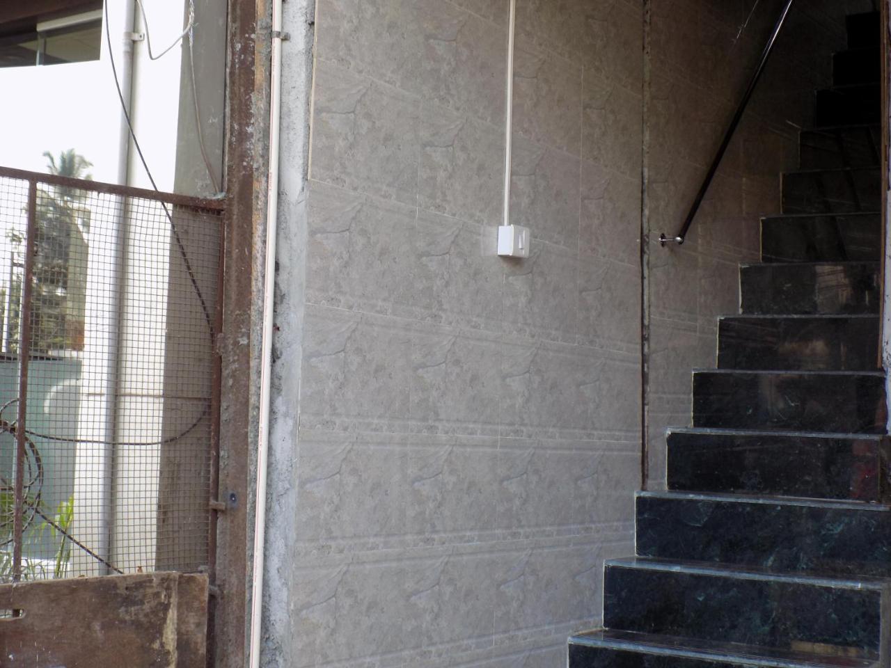 Metro Inn Dormitory Bombaj Zewnętrze zdjęcie