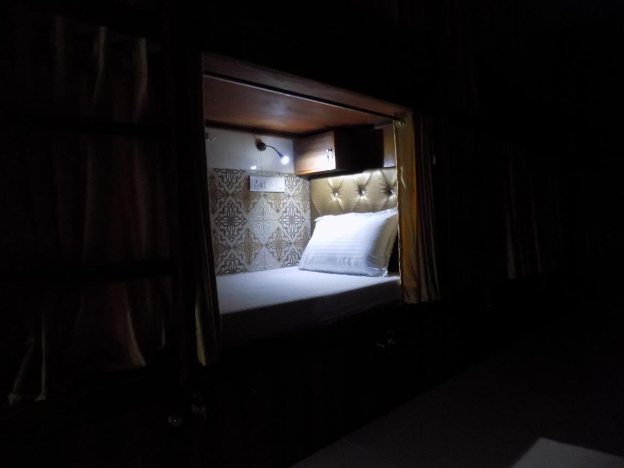 Metro Inn Dormitory Bombaj Zewnętrze zdjęcie